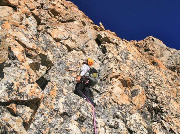 Escalade à la Tour Choisy. Alpinisme dans le massif des Ecrins avec les guides de Serre Chevalier.